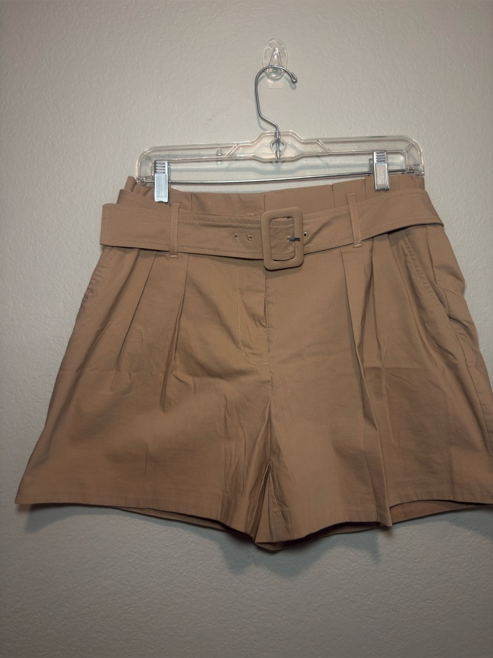 Express High-Waist Pleated Shorts with Belt - Tan